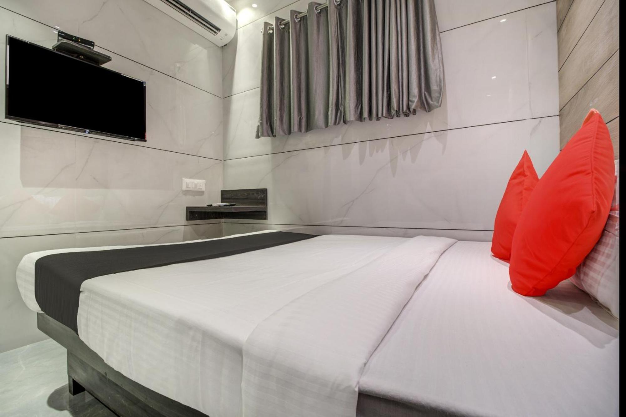 Hotel Spring Residency Bombay Extérieur photo