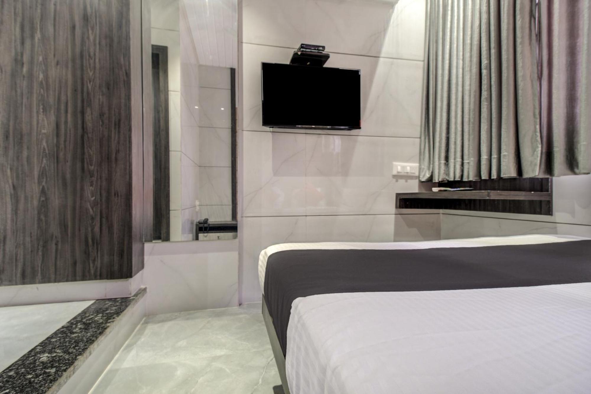 Hotel Spring Residency Bombay Extérieur photo