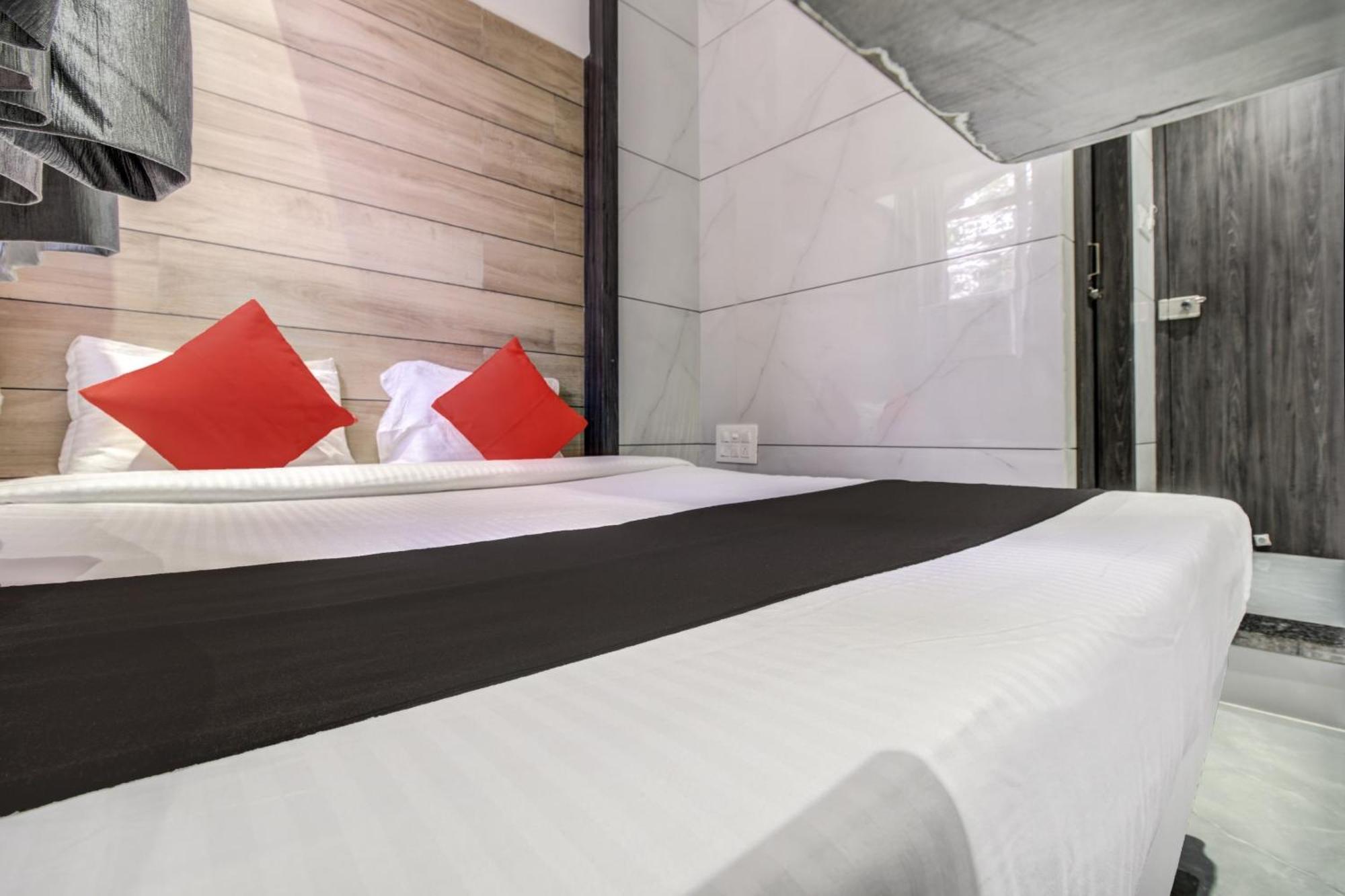 Hotel Spring Residency Bombay Extérieur photo