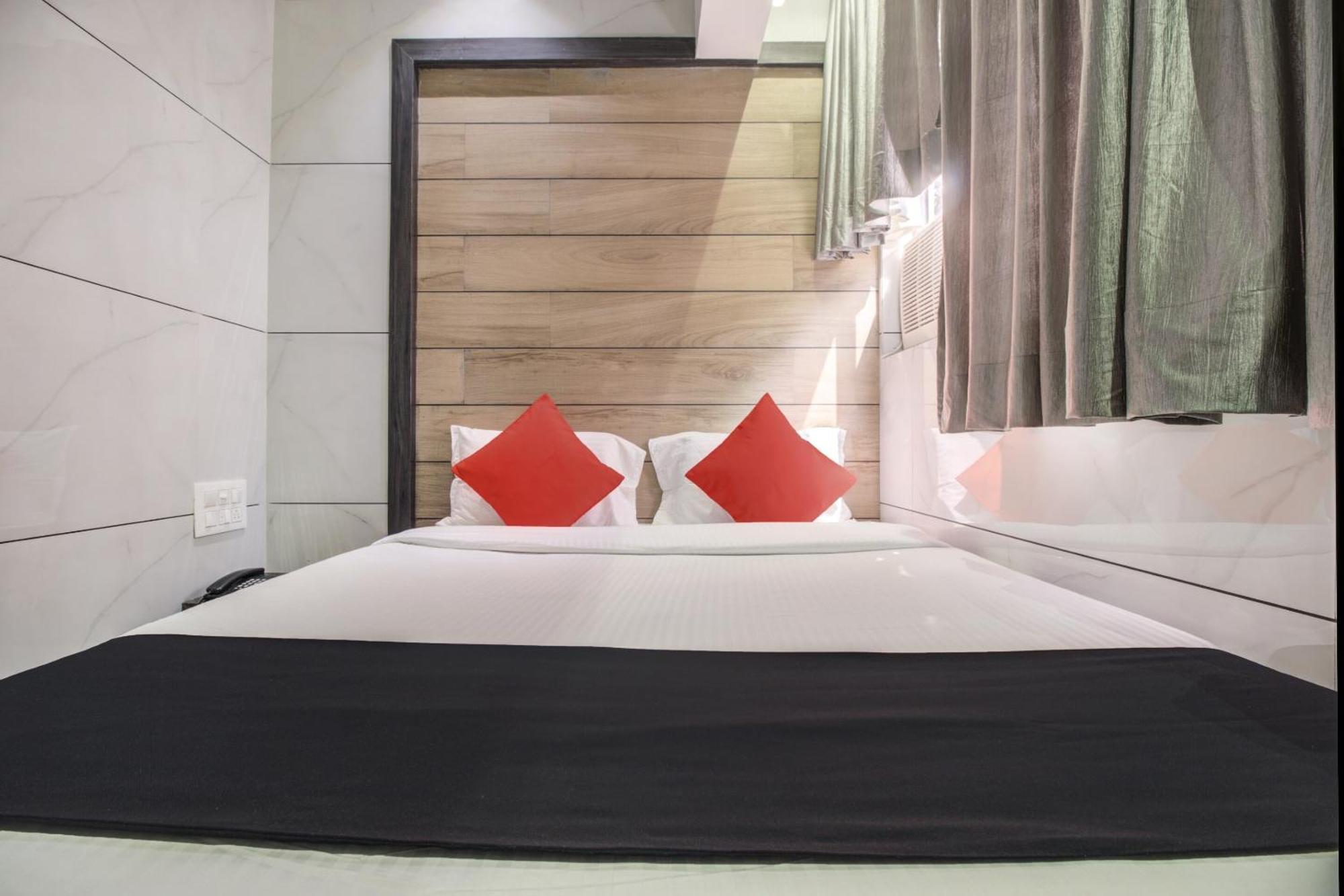 Hotel Spring Residency Bombay Extérieur photo